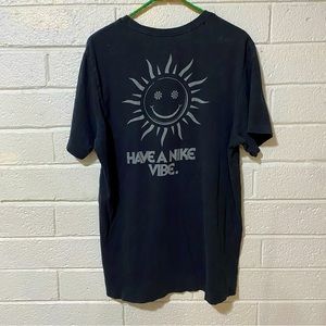 Destroyed Nike Vibes Men’s Black Large Short Sleeve T Shirt Holey Sun